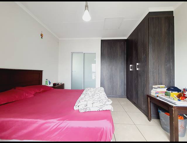 1 BEDROOM APARTMENT FOR SALE IN PETERVALE